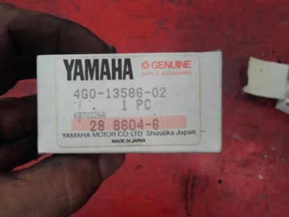 pipes d'admission Yamaha 550 XJ  4G0-13586-02 – Image 3