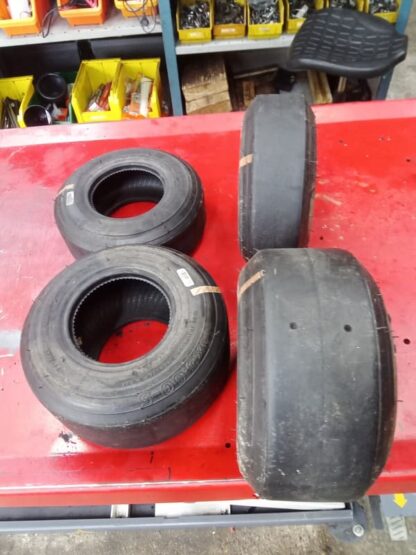 Set de 4 pneus de karting, 2x 11x5.00-5 & 2x 10x4.00-5