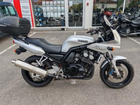 YAMAHA 600 FZS Fazer (Compatible A2) - 2000 - 32000kms - 2190€