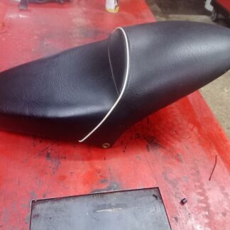 Selle café racer Triumph 900 Thunderbird 1997