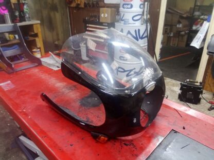 Tête de fourche, Bulle café racer Triumph 900 Thunderbird 1997