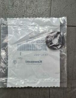 92049-0778 joint spi pompe a eau / huile Kawasaki Z800 Z 800