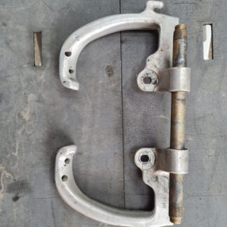 Paire de poignées arrière passager Honda 750 VFR rc36
