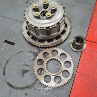 Embrayage complet (Disques, cloche, noix, plateau,...) Triumph 955 Speed Triple T509